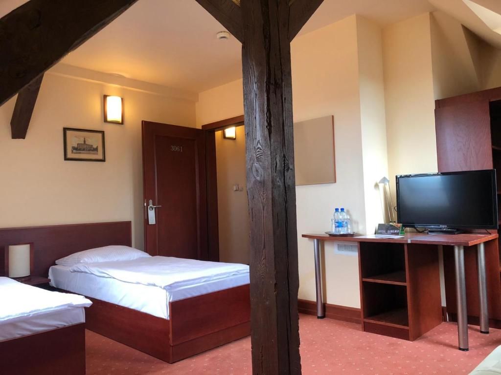 Отель Hotel Libero Милич