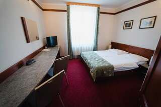 Отель Hotel Libero Милич Одноместный номер с кроватью размера "queen-size"-1